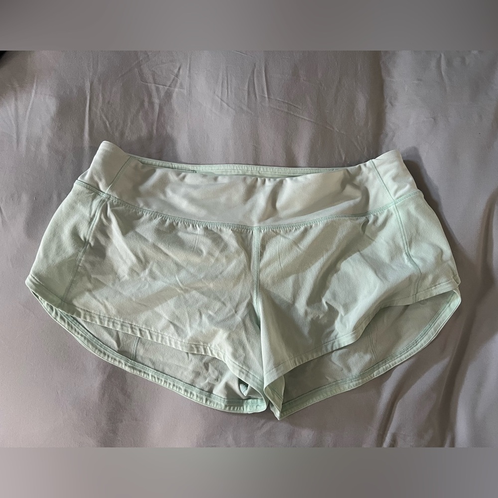 Lululemon speed up short low rise 2.5 inch